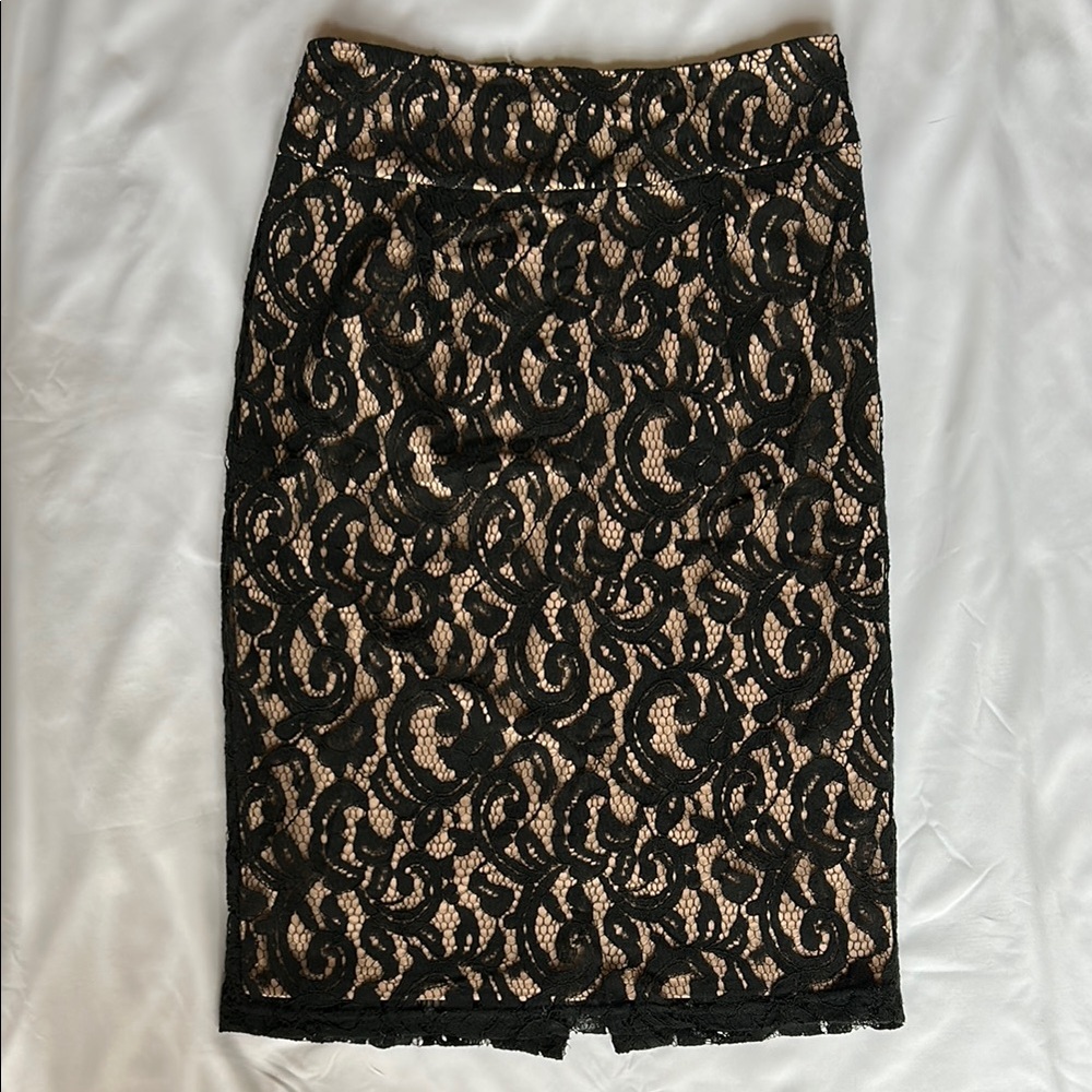 Forever 21 Black and Tan Knee-Length Pencil Skirt